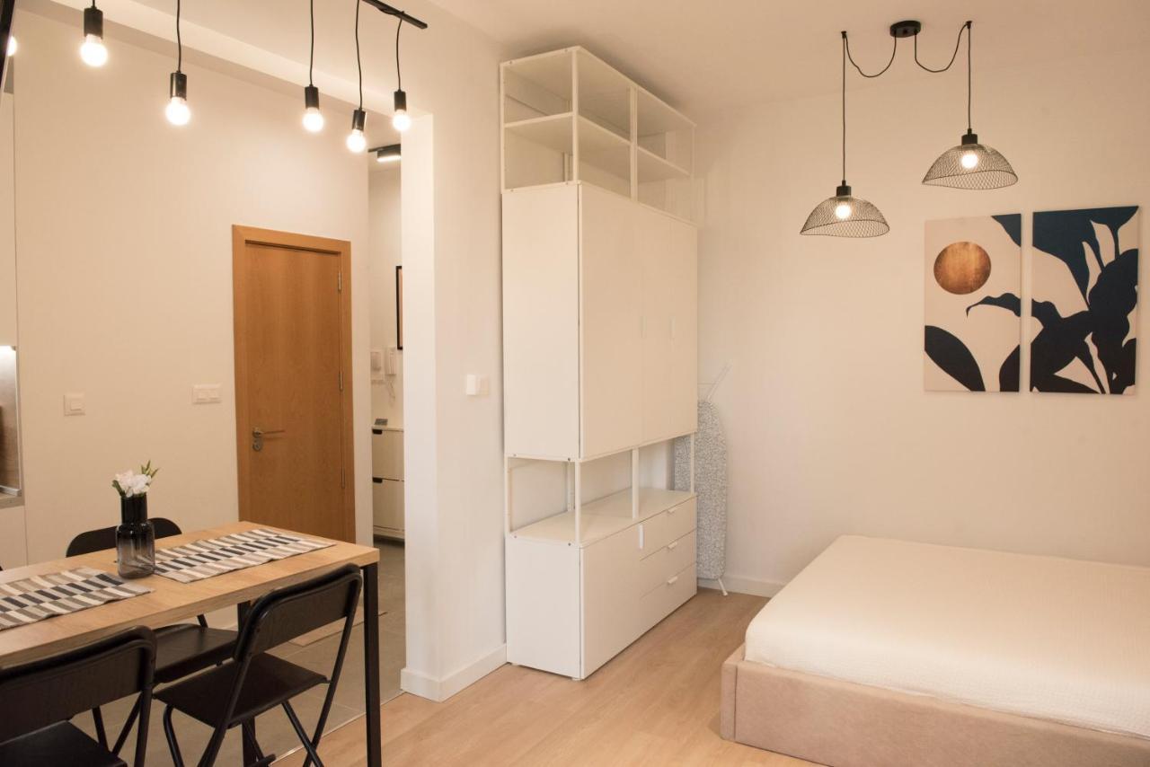 Top Center Designer Studio Apartment Sofia Eksteriør billede